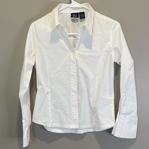 DCC Missy White Button Down Shirt sz M Super Cute - Picture 1 of 6